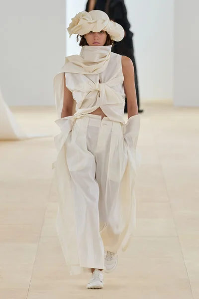 Look 33